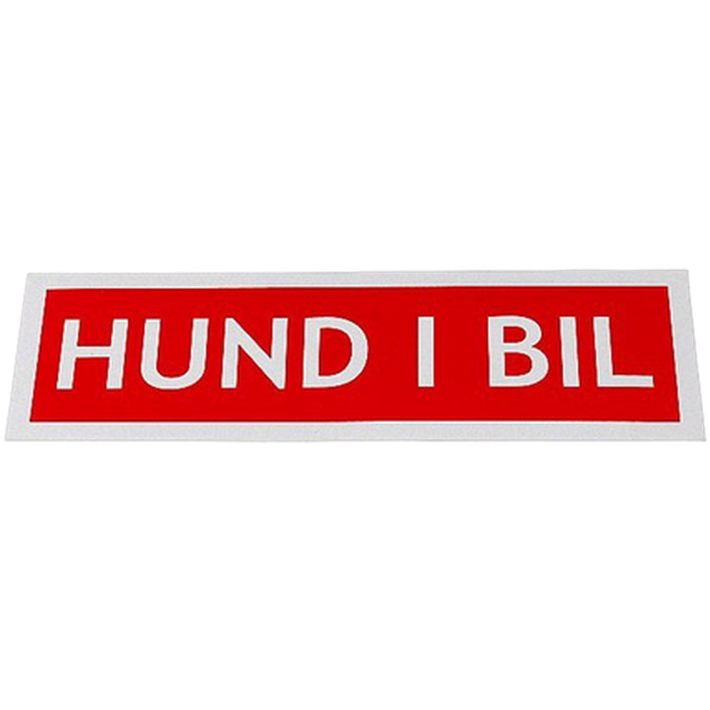 Hund i bil - magnetisk klistremerke Rød 30 x 8 cm