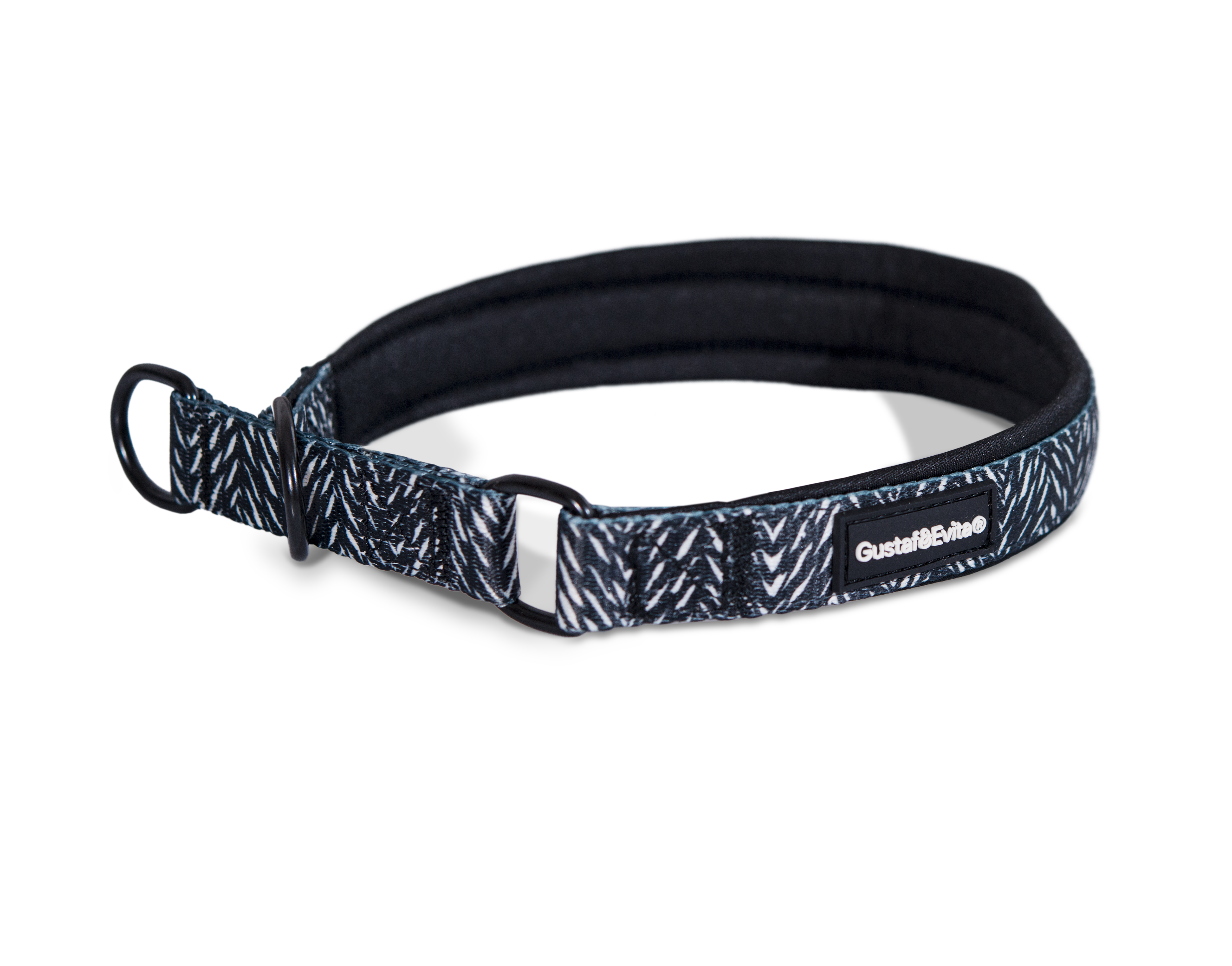 Gustaf och Evita Koiran kaulus Finessish puoli silitys